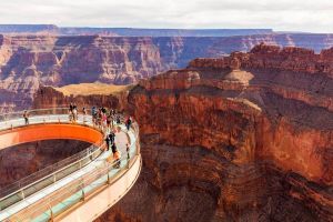 Grand-Canyon-Skywalk-01